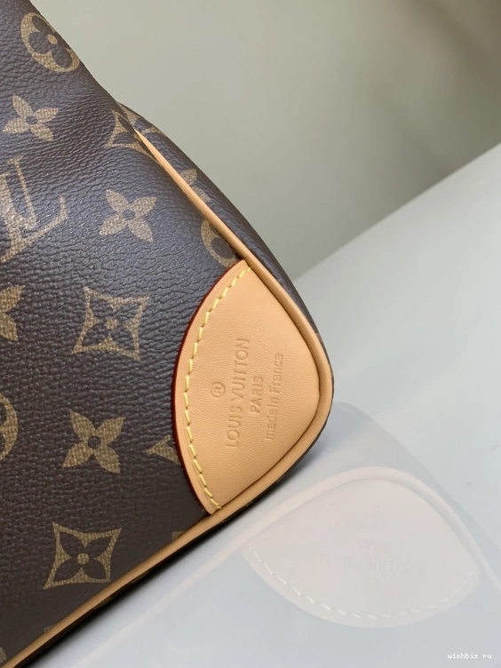 WIS MM LOUIS ODÉON VUITTON 0203